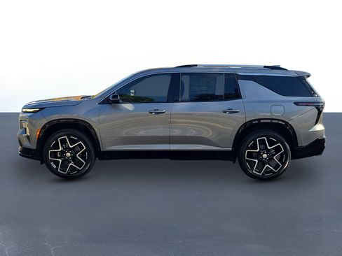 New 2026 Chevrolet Traverse High Country w/ LPO, Floor Liner Package image 8