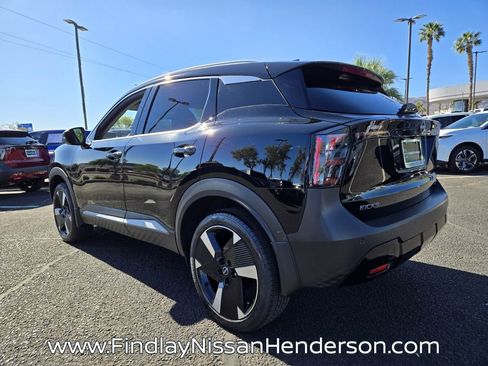 Used 2025 Nissan Kicks SR FWD image 4