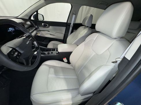 New 2026 Kia Sorento S image 13