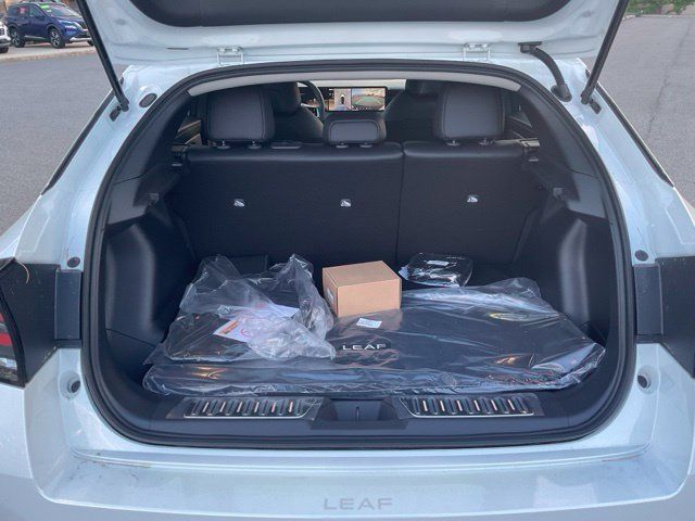 New 2026 Nissan Leaf SV+ w/ Illuminated Package FWD image 8