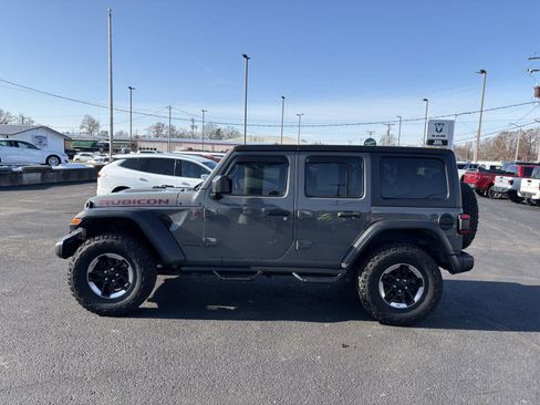 Used 2018 Jeep Wrangler Unlimited Rubicon w/ Dual Top Group image 18