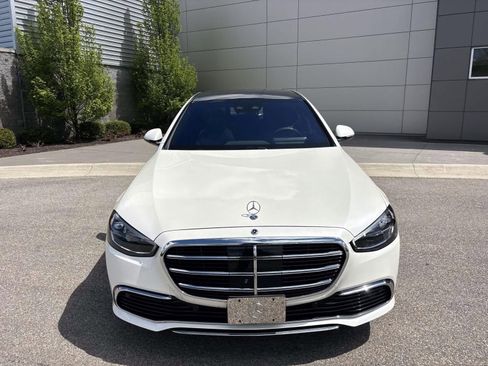 Used 2022 Mercedes-Benz S 580 4MATIC Sedan image 2