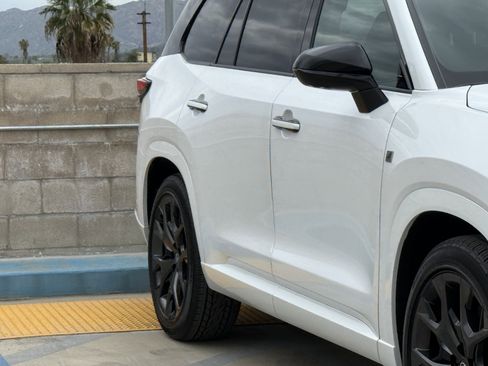 New 2026 Lexus TX 500h AWD image 5