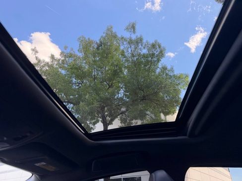 Used 2018 Lexus IS 300 F Sport AWD/4WD image 18
