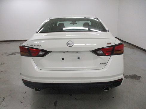 New 2025 Nissan Altima 2.5 SR image 6