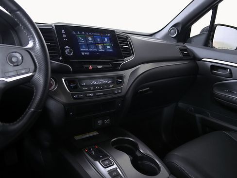 Used 2023 Honda Passport EX-L image 32