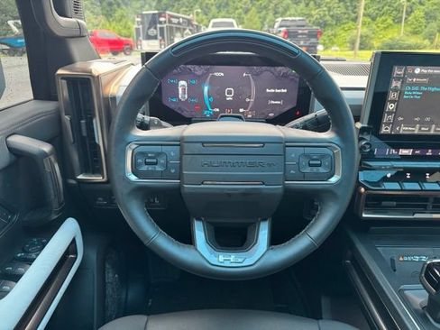 Used 2024 GMC Hummer EV 3X w/ Omega Edition AWD/4WD image 11