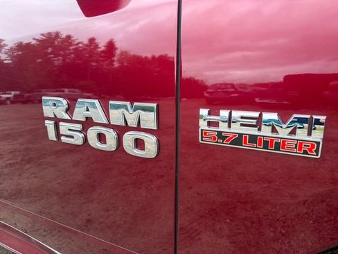 Used 2018 RAM 1500 Express w/ Express Value Package AWD/4WD image 9