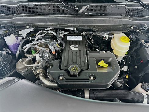 New 2026 RAM 2500 Limited w/ Towing Technology Group image 18