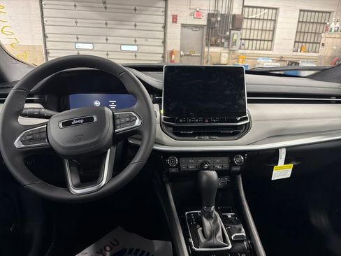 New 2026 Jeep Compass Limited w/ Sun, Sound & Navigation Group image 25