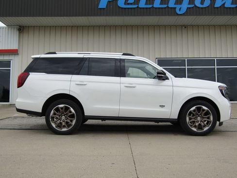 New 2027 Ford Expedition King Ranch AWD/4WD image 2