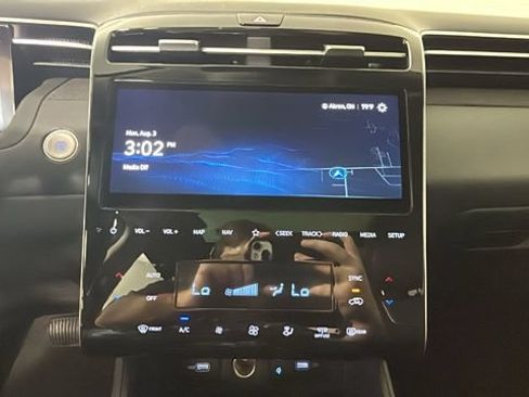 Certified 2024 Hyundai Tucson Limited AWD/4WD image 23