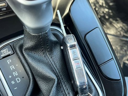 Used 2025 Kia Soul LX w/ LX Technology Package image 21