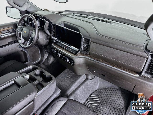 Used 2022 Chevrolet Silverado 1500 LT AWD/4WD image 30