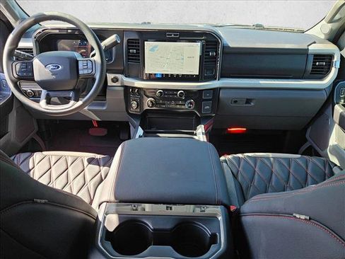 New 2025 Ford F250 XLT w/ Black Appearance Package AWD/4WD image 15