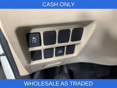 Used 2017 Nissan Pathfinder S image 27