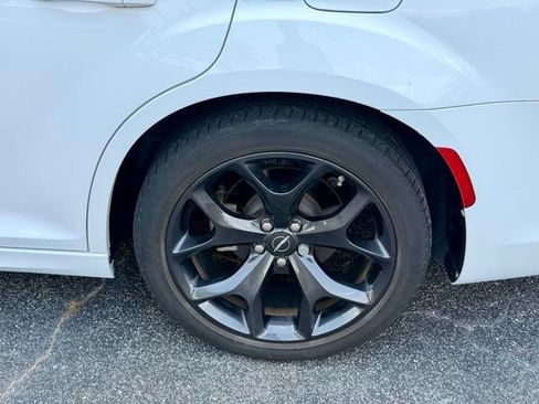 Used 2023 Chrysler 300 Touring L RWD image 31