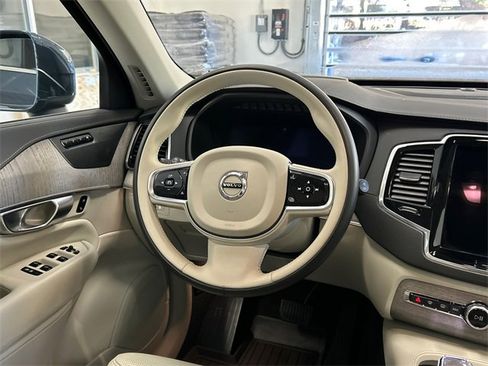 Certified 2024 Volvo XC90 T8 Ultimate w/ Protection Package image 24