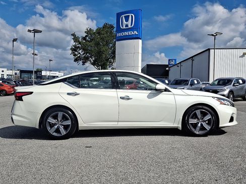 Used 2022 Nissan Altima 2.5 SL image 7