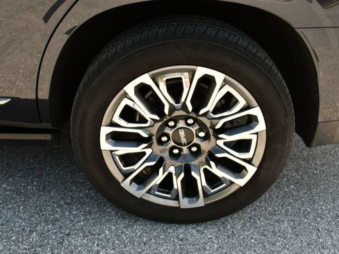 Used 2023 GMC Yukon Denali Ultimate AWD/4WD image 69