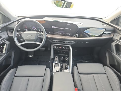 New 2025 Audi Q5 Premium Plus image 9