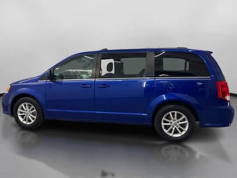 Used 2020 Dodge Grand Caravan SXT FWD image 5