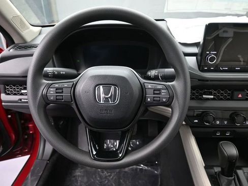 New 2025 Honda Accord SE image 17