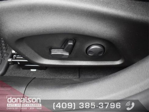 Used 2023 Jeep Renegade Altitude w/ Sun/Sound Group image 7