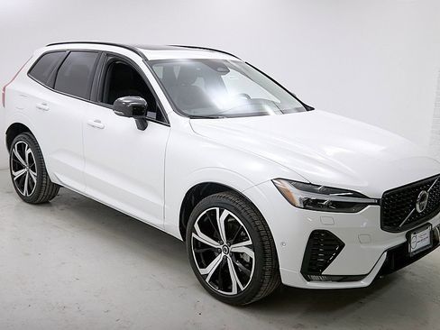 Used 2023 Volvo XC60 B5 Ultimate image 4
