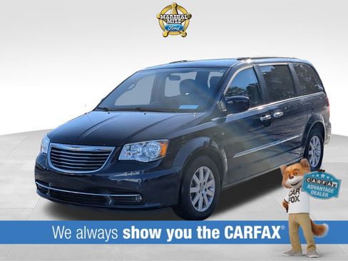 Used 2016 Chrysler Town & Country Touring image 1