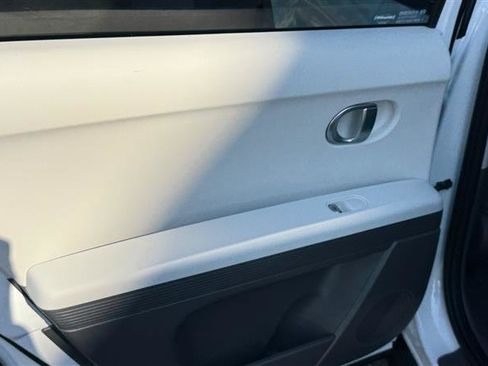 Used 2024 Hyundai Ioniq 5 SEL image 16
