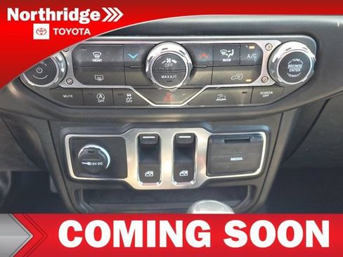 Used 2022 Jeep Wrangler Sport AWD/4WD image 11