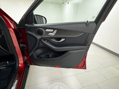 Used 2020 Mercedes-Benz GLC 300 4MATIC image 13