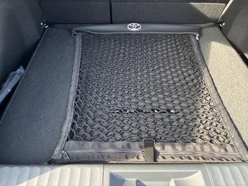 New 2026 Toyota Prius XLE image 33