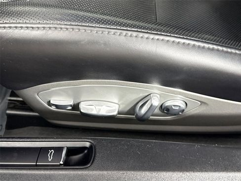 Used 2017 Porsche 911 Carrera S image 32