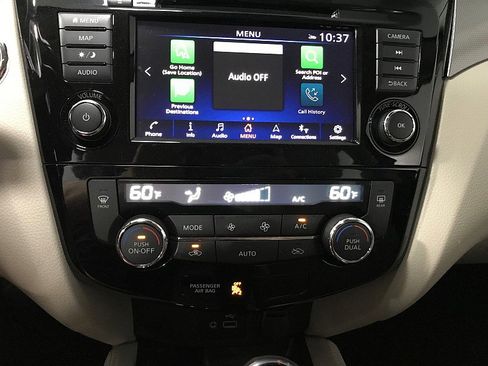 Used 2020 Nissan Rogue Sport SL w/ Premium Package FWD image 29