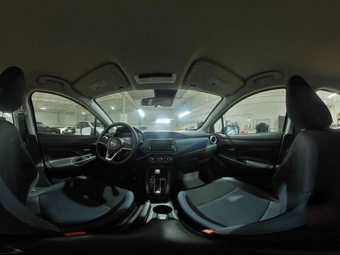 Used 2025 Nissan Versa SV image 40