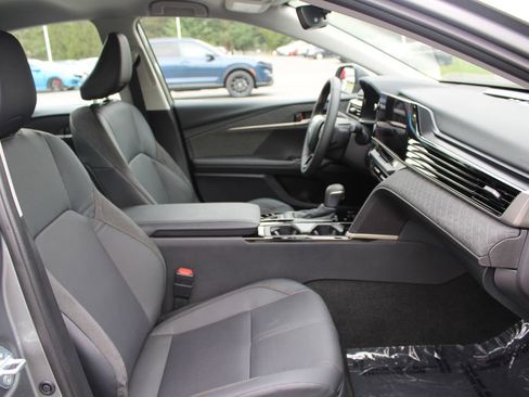 Used 2026 Toyota Camry XLE image 13