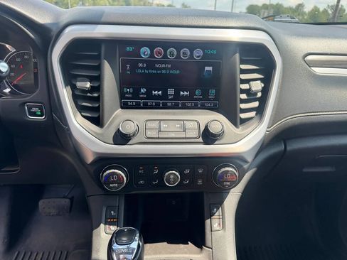 Used 2018 GMC Acadia SLT AWD/4WD image 10