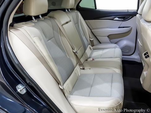 Used 2021 Buick Envision Preferred image 26