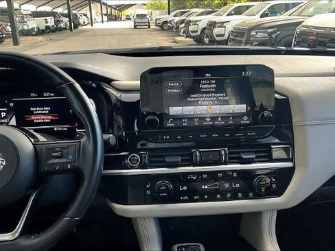 Certified 2022 Nissan Pathfinder Platinum w/ Lighting Package (N93) image 6