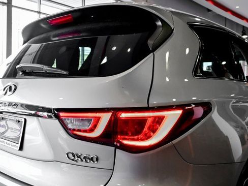 Used 2018 INFINITI QX60 Luxe image 11
