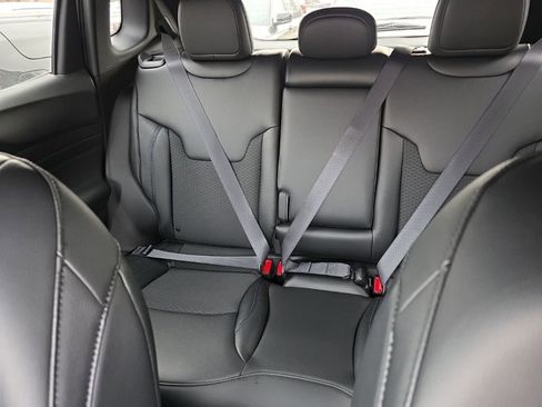 New 2026 Jeep Compass Latitude AWD/4WD image 10