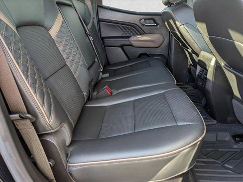 Used 2023 GMC Canyon Denali w/ Denali Black Edition image 20