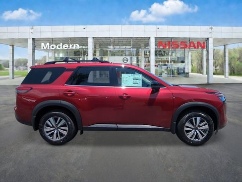 New 2026 Nissan Pathfinder SL FWD image 6