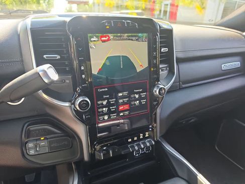 Used 2021 RAM 3500 Laramie AWD/4WD image 17