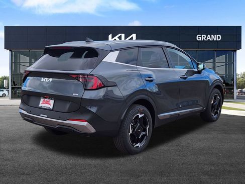 New 2026 Kia Sportage EX image 5