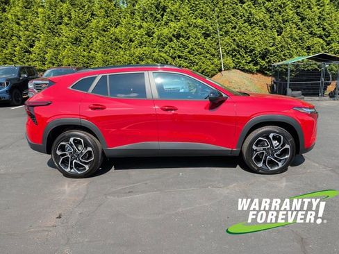 New 2026 Chevrolet Trax RS w/ Driver Confidence Package FWD image 8