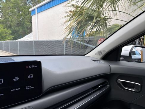 Used 2025 Kia K4 FWD image 36