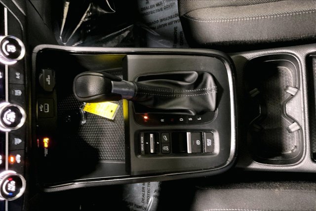Used 2025 Honda CR-V LX image 41